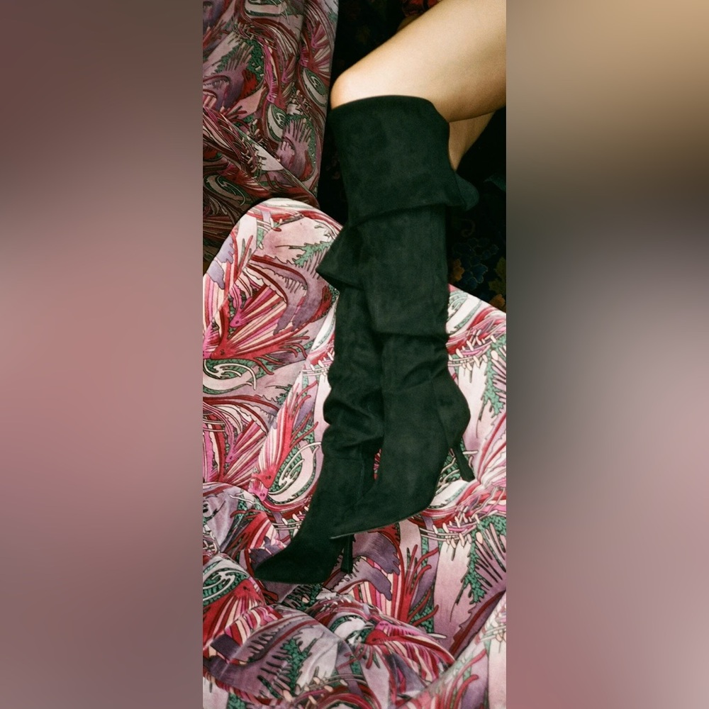 NWOB Jeffrey Campbell Acclaim-OK Black Suede Over the Knee Boots Size 7.5